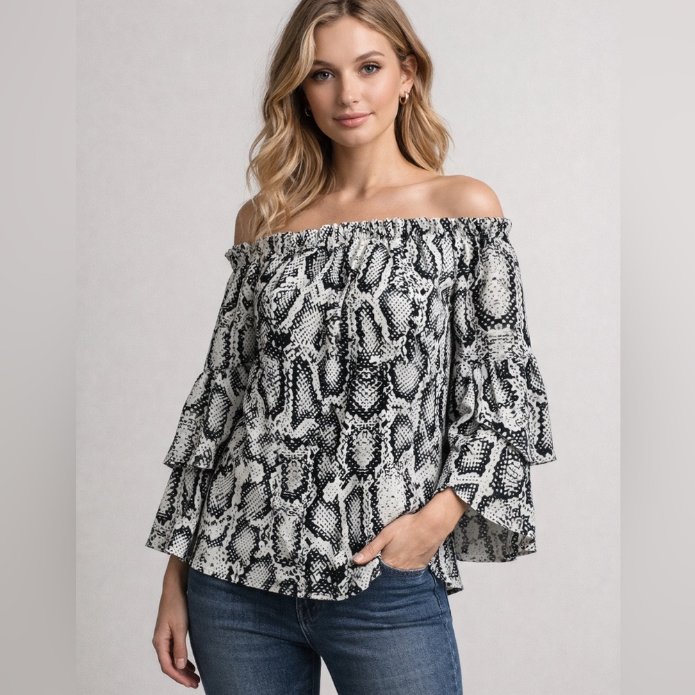 PEACH LOVE CALIFORNIA | Snake Print Bell Sleeve Off Shoulder Blouse Boho Size M